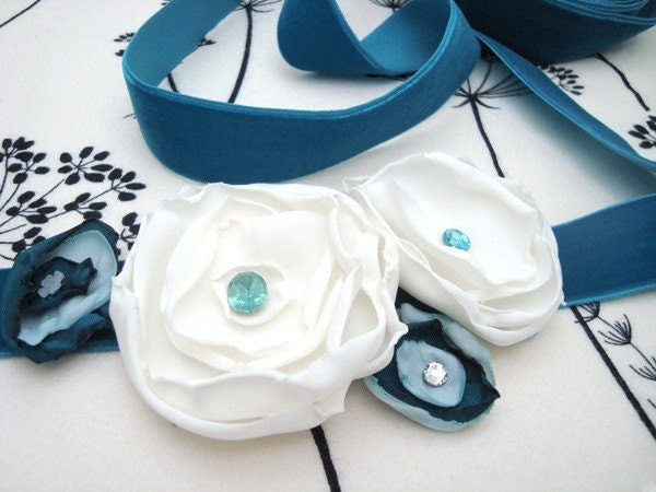 Bridal sash, handmade delicate flower belt in innocent ivory and Tiffany blue.  Perfect for your wedding or as a daily delight.