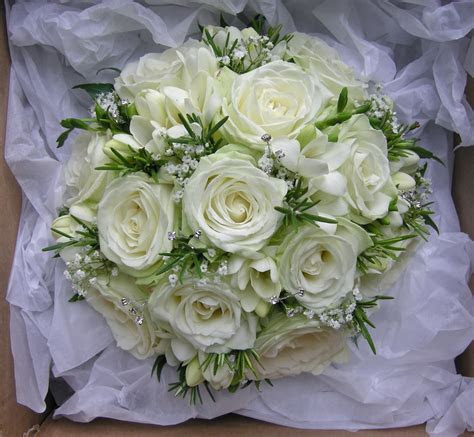 wedding flowers blog emmas green  white wedding