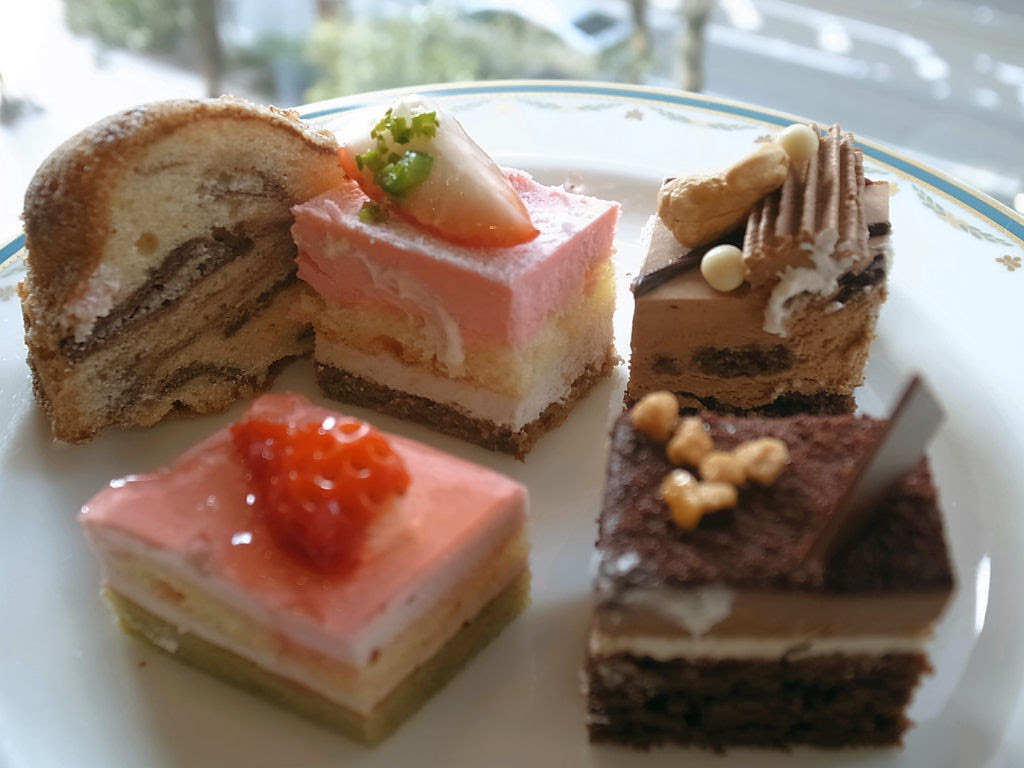 金沢ケーキバイキングレポート ホテル日航金沢 ザ ガーデンハウス 春爛漫スイーツバイキング 食べ放題アルバム