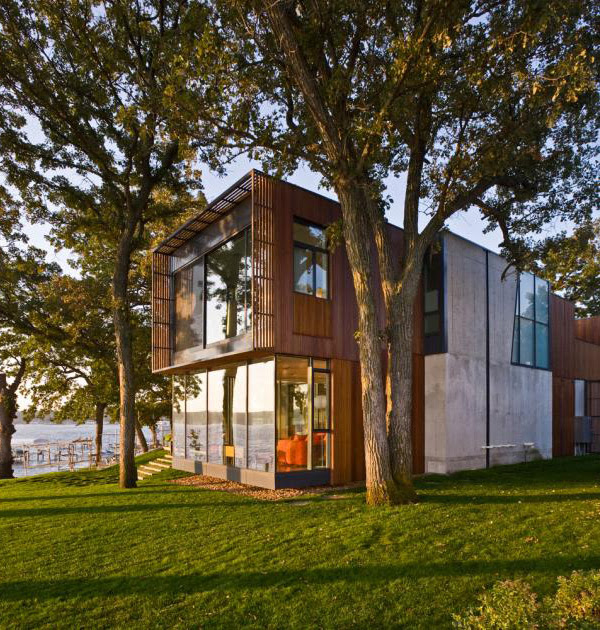 okoboji-lake-house-2.jpg