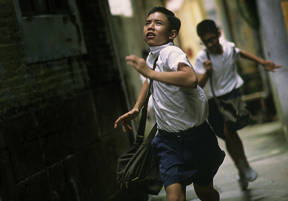 フリー画像 人物写真 子供ポートレイト 少年 男の子 外国の子供 走る 中国人 学生 生徒 画像素材なら 無料 フリー写真素材のフリーフォト