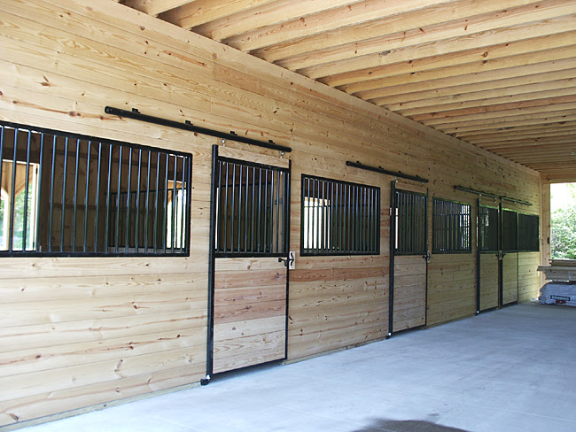 Magnificent Horse Barn Stall Doors 650 x 488 · 344 kB · jpeg