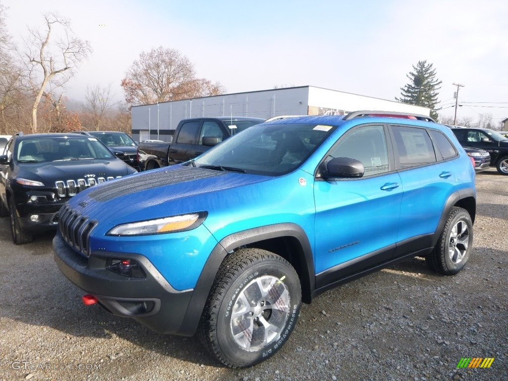18 Hydro Blue Pearl Jeep Cherokee Trailhawk 4x4 Gtcarlot Com Car Color Galleries