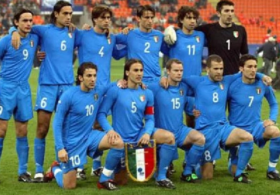 サッカー 英誌が選ぶ 歴代ユニフォーム ベスト50 Jリーグの3クラブが堂々選出 日本最高位は黄金期のヴェルディ川崎 リース速報