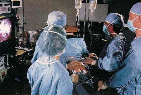 gallbladder surgery. gallbladder surgery