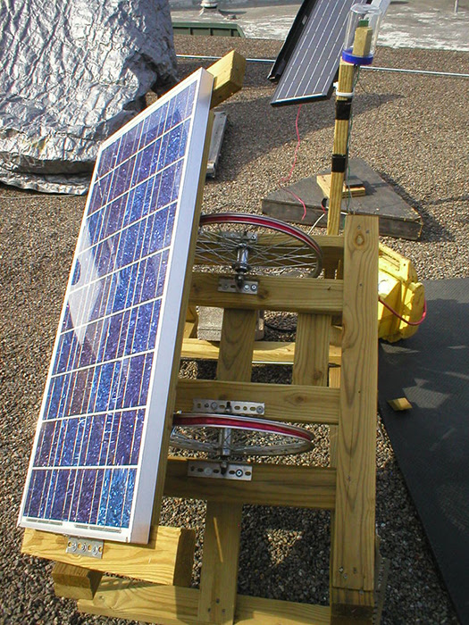 DIY SOLAR: Inexpensive Homemade Sun Tracker Maximizes Solar Panel