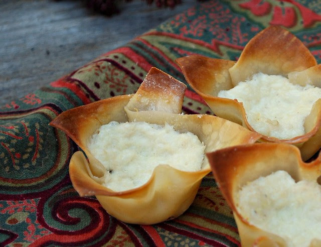 Baked Crab Rangoon Cups2
