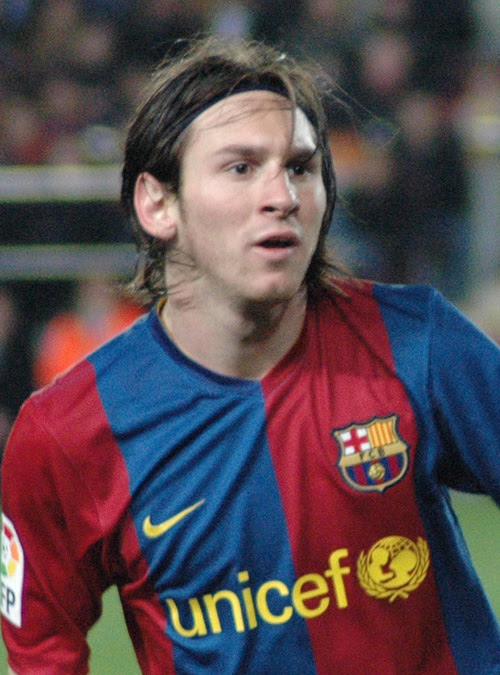http://upload.wikimedia.org/wikipedia/commons/8/83/Lionel_Messi_31mar2007.jpg