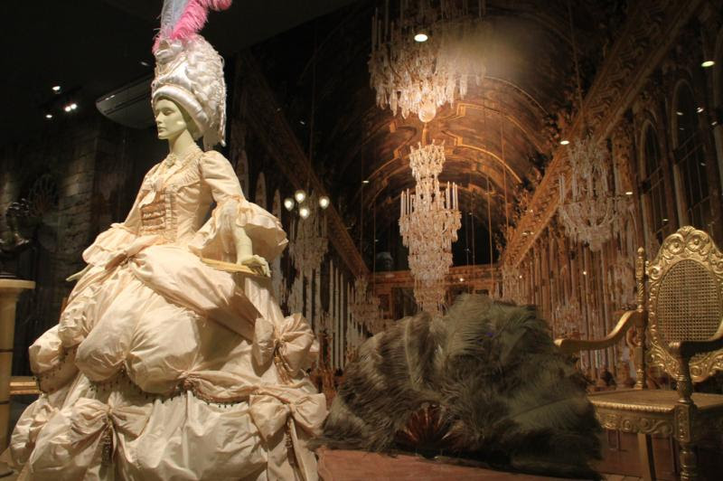 Réplica do vestido da rainha Maria Antonieta faz parte da exposição:imagem 8