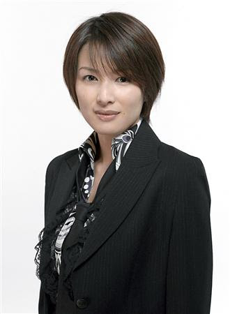 吉瀬美智子が連ドラ初主演 精鋭子役を相手に小学教師 ドラマ ハガネの女 に主演する吉瀬美智子 四国新聞社