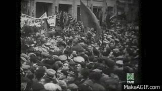 zuR9JY on Make A Gif, Animated Gifs