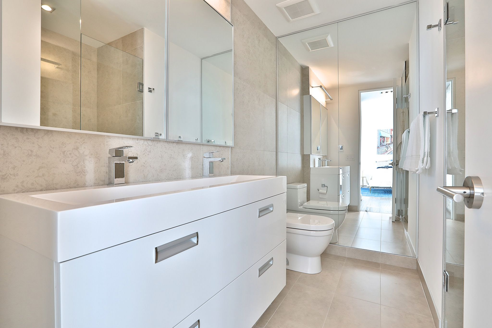 715 Kingston Road Toronto