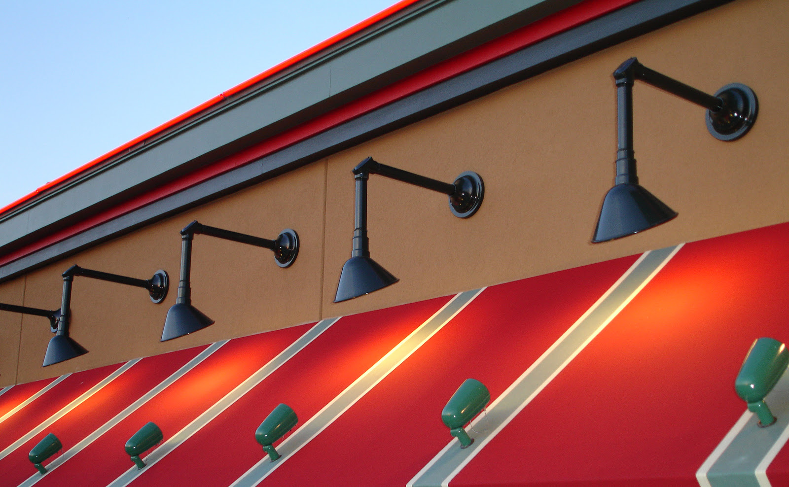Accent Awnings Inc Awnings Fabric Metal Retractable