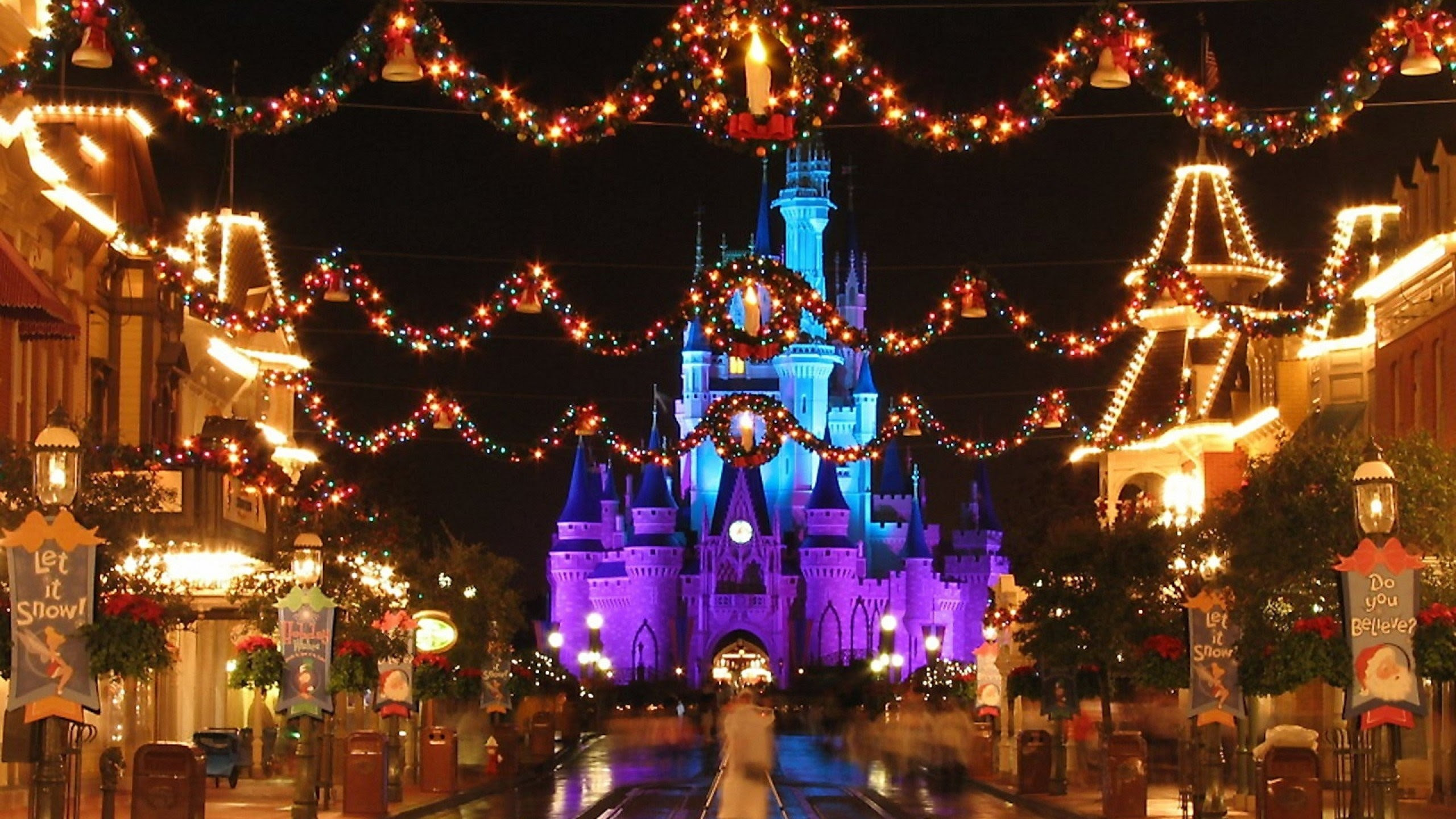Christmas Wallpaper B