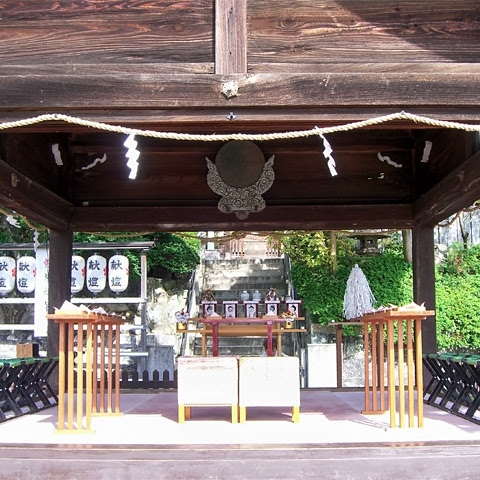 神戸の神社で神社結婚式 神前式 和婚喜 Wakonhisa