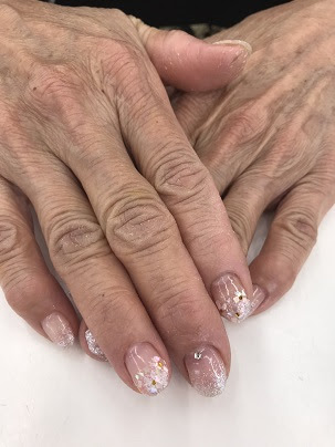 シンプル春夏ネイル ネイルサロン ネイルスクール Nails Co ネイルズ