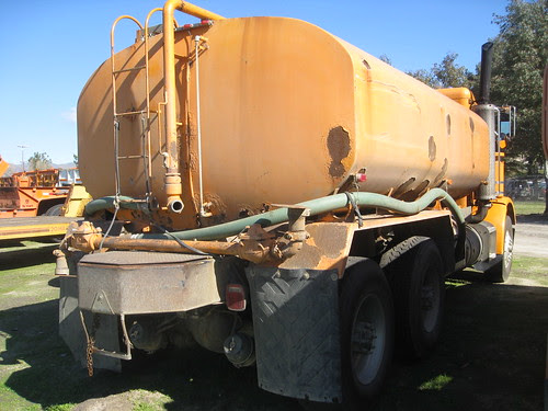 peterbilt water truck