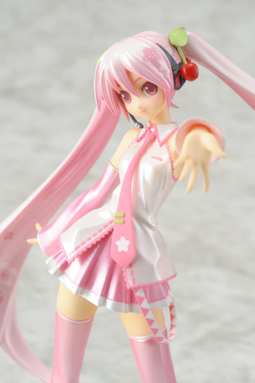 お知らせ 可愛い桜ミク1 10フィギュア付きムック フィギュアjapan キャラクター ボーカル シリーズ 01 初音ミク 編 本日より受注開始 初音ミク公式ブログ