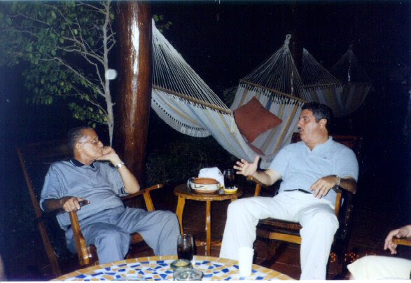 Hermanos Del Monte. Primos Hermanos