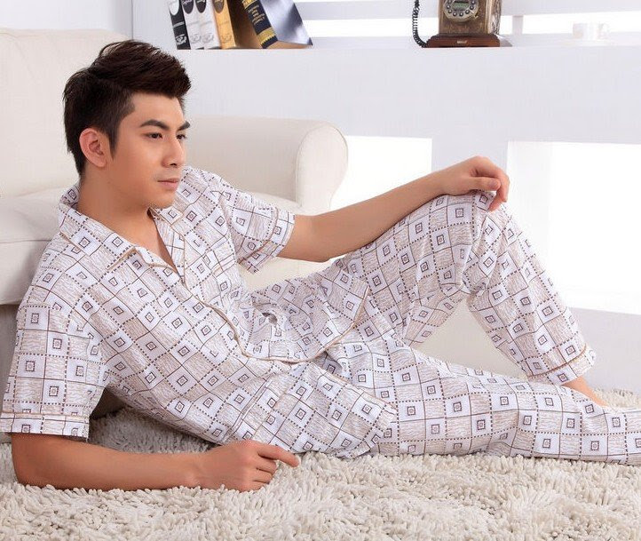 ملابس النوم