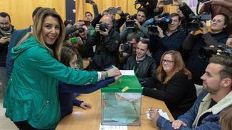 La presidenta d'Andalusia, Susana Díaz, votant en les eleccions del 2-D (EFE)