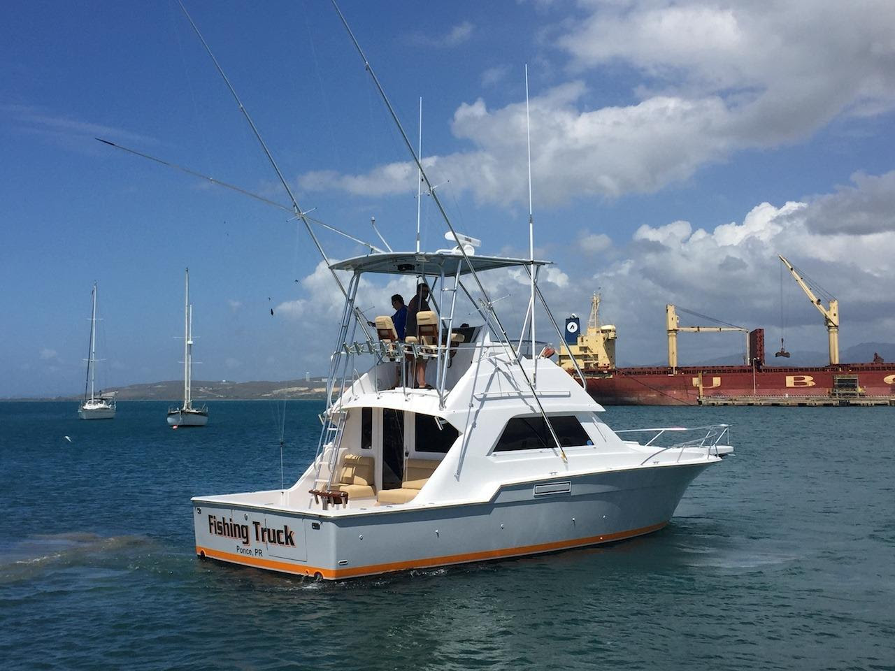 37 Bertram 1989 For Sale in Ponce, PR | Denison Yacht Sales