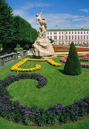 Concepts Beautiful Flower Garden