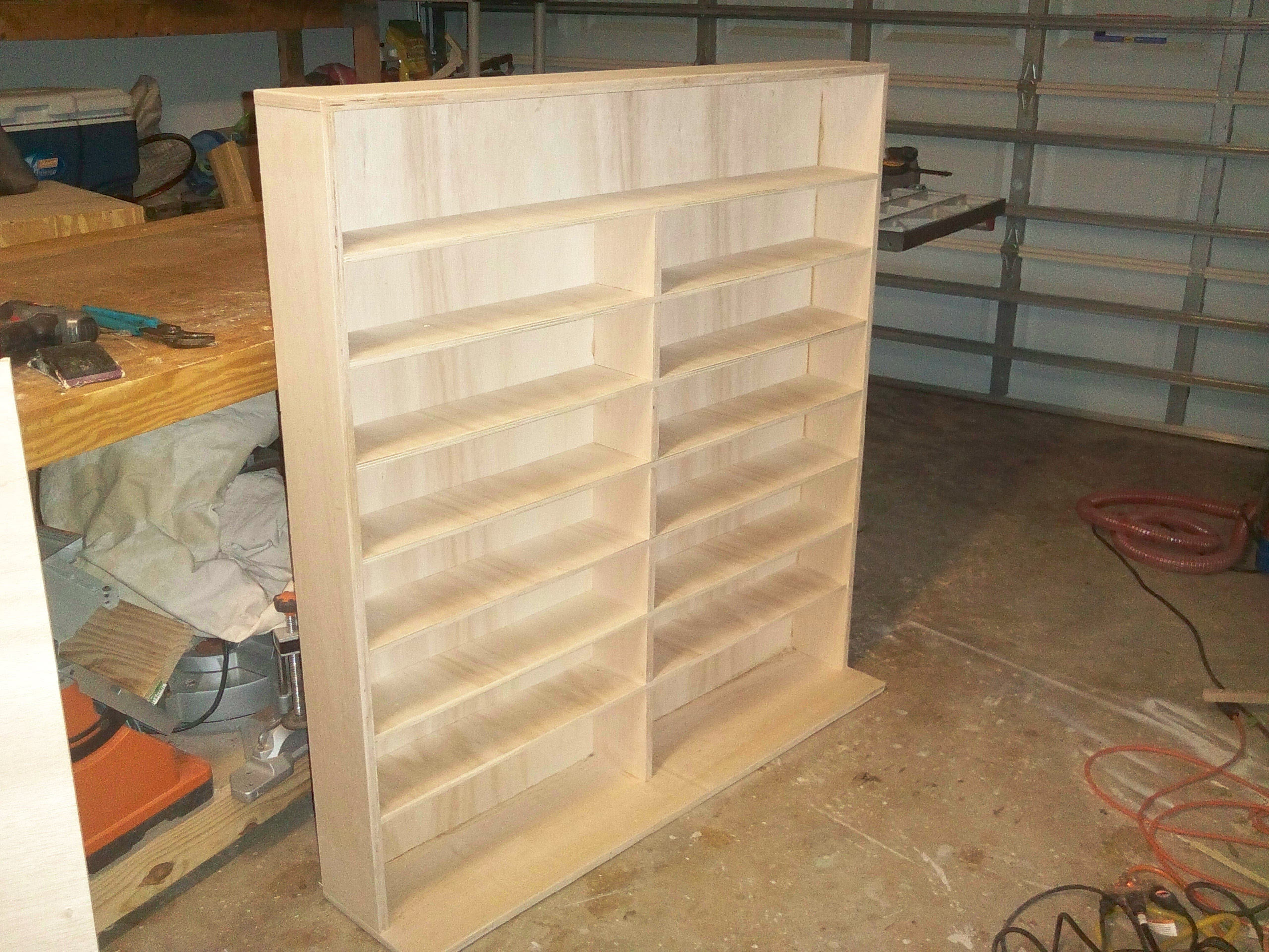 Stuff I've Built: Lou's CD/DVD rack | Tom's Workbench