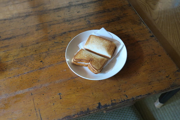 119焼岳登山と上高地 焼岳小屋での昼食 写真共有サイト フォト蔵