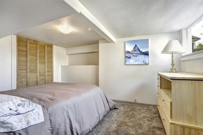 Buying Furniture for Small Rooms With Low Ceilings Home Buying Furniture for Small Rooms With Low Ceilings Home