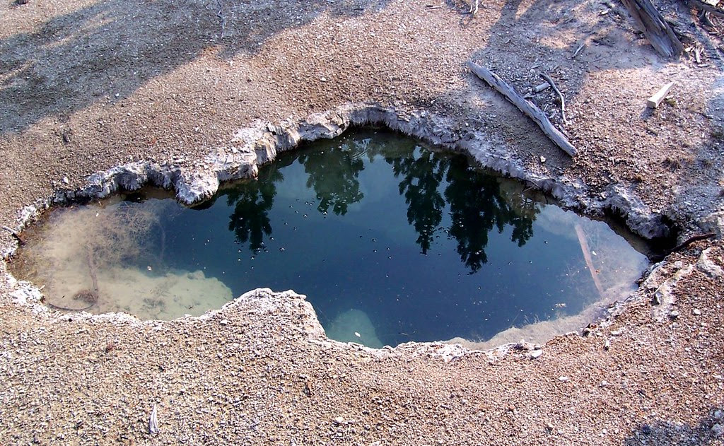hot pool in Norris basin