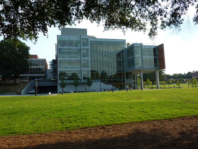 P1000033-2011-09-14-Clough-Bldg-GaTech-North-Facade-Wayne-Clough-Undergraduate-Learning-Commons