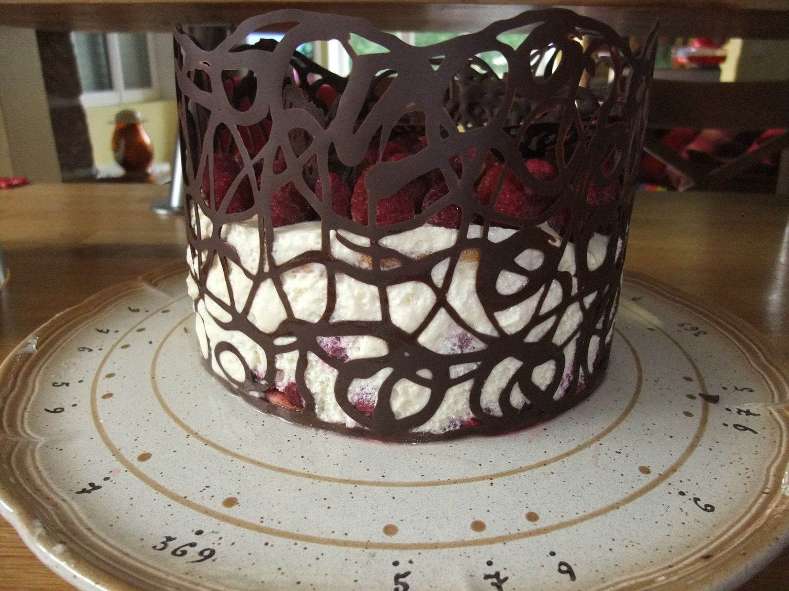 Decoration Facile De Gateau Dentelle En Chocolat Ker Mary