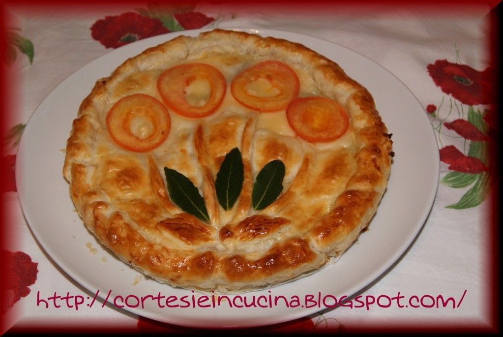 Torta salata con patate e crescenza