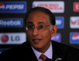 Haroon Lorgat at a press conference in Ahmedabad, World Cup, March 23, 2011