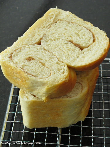 Maple Syrup Cinnamon Loaf