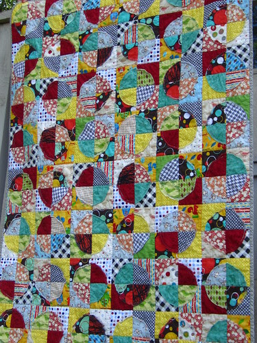 Raw Edge Circle Quilt