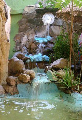 gardens in los angeles waterfall feature at Noho Royal Garden , Noho ARTs District | Yelp | 272 x 400 · 29 kB · jpeg