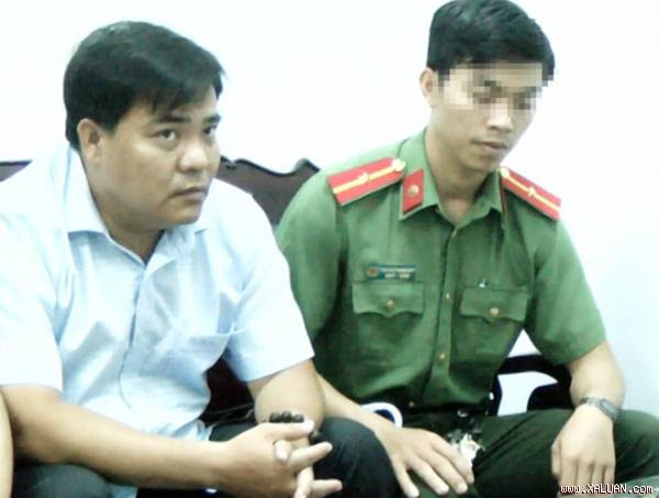 Phó đội trưởng quản lý thị trường bị cách chức vì nợ tiền nhiều người