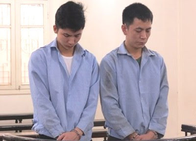 Hai anh em rủ nhau đi trộm ôtô được giảm án