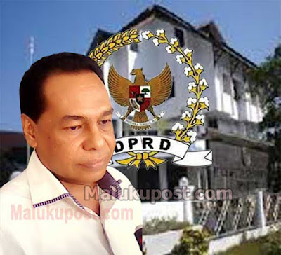 Ambon, Malukupost.com - DPRD Kota Ambon kembali menetapkan tujuh rancangan peraturan daerah (Raperda) menjadi peraturan daerah (Perda) yang disetujui oleh sembilan fraksi. Penetapan dilakukan dalam rapat paripurna terkait penyampaian kata akhir fraksi terhadap persetujuan pengesahan tujuh Raperda untuk ditetapkan menjadi Perda, di ruang sidang utama DPRD Kota Ambon, dipimpin Ketuanya, Jammes Maatita, Senin (11/12). Jammes menjelaskan, tujuh Perda yang ditetapkan dengan mendapat persetujuan dari semua fraksi di DPRD Kota Ambon maka ditetapkan dengan Keputusan DPRD Kota Ambon No.20/KPPS/DPRD/2017 tentang persetujuan bersama antara DPRD dan Wali Kota Ambon.