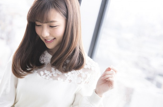 真野恵里菜と柴崎岳の馴れ初めから結婚まで 最新写真集は スペインへ移住で芸能界引退 プロフ 経歴 学歴 出身校 家族 水着画像など徹底調査 Check It 気になるあの人 話題の人物
