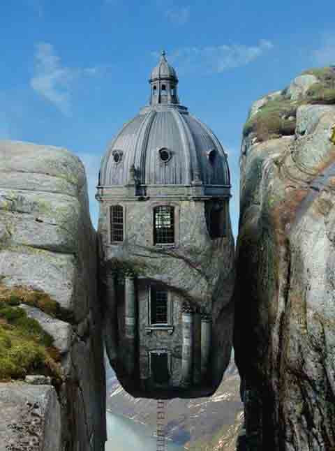 Weird Houses Around the World Weird Houses Around the World