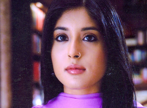 Kitni Mohabbat Hai (9) - 3621169632_519c6a3019_s