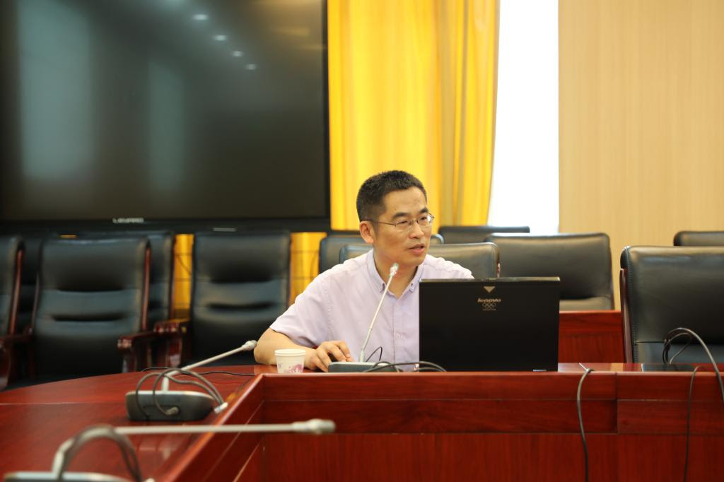 研究阐释党的十九届五中全会精神国家社科基金重大项目"深化预算管理制度改革研究"开题论证会在中央财经大学举行-中央财经 ...