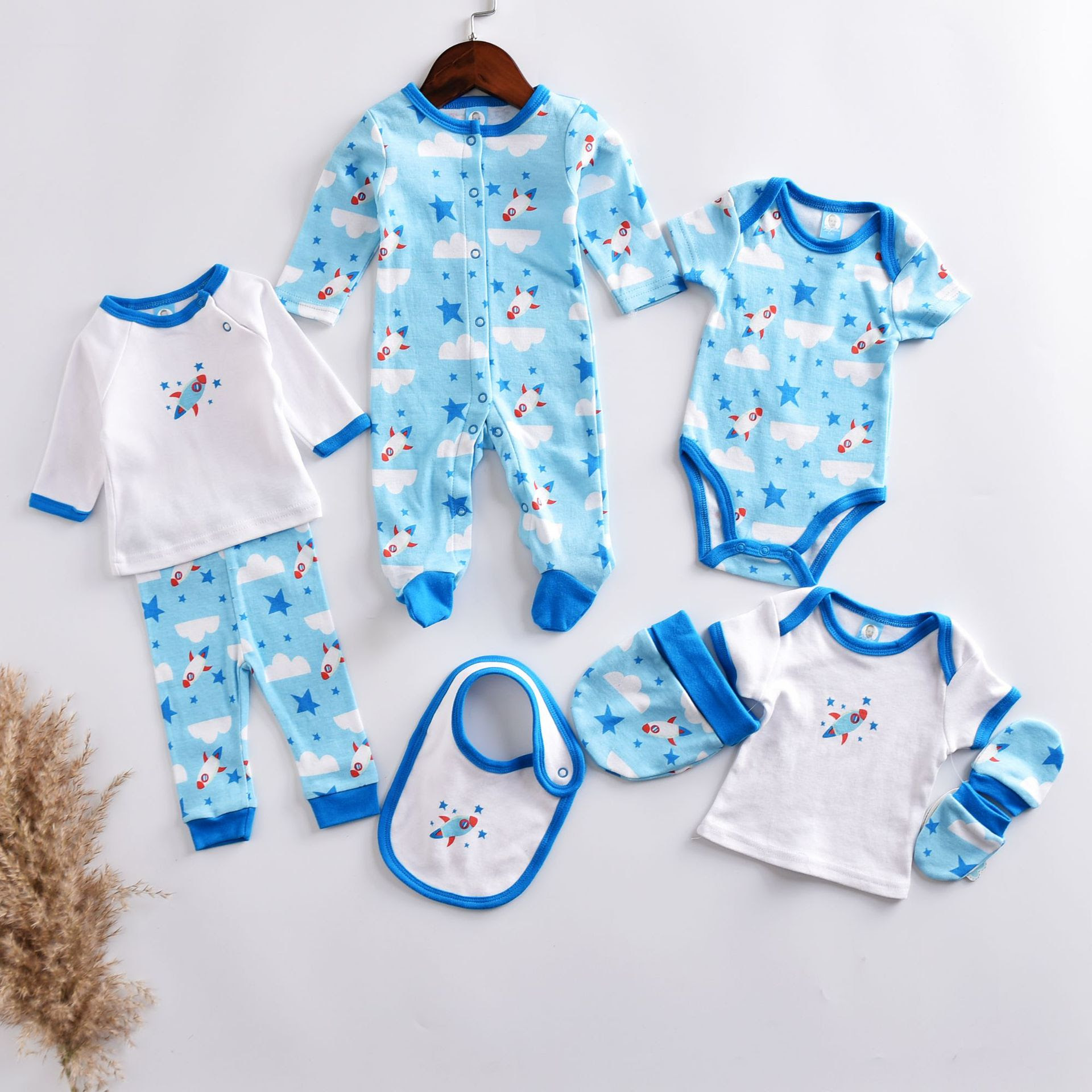 8pcs Lot 100 Cotton Baby Clothing Set Newborn Infant Bodysuit Romper Clothes Gift Sets Buy Baby Sets Clothes Clothing Baby Gift Set Clothing Baby Clothing Gift Set Product On Alibaba Com