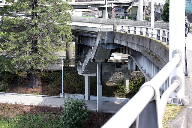 underpass, morrison bridge