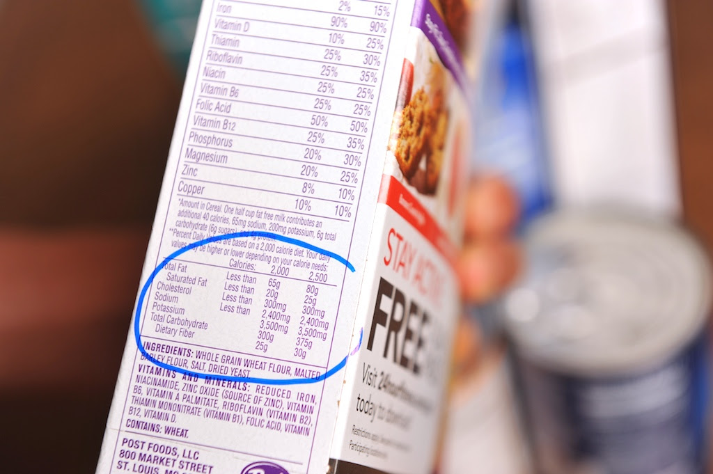 How to Read Nutrition Facts on Food Labels: 12 Steps