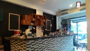 Lowongan Kerja Djuries Coffee Shop Makassar