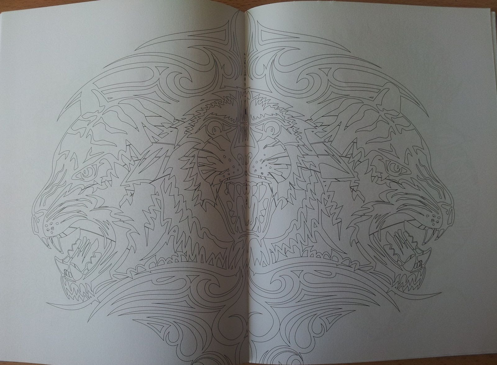 Livres de coloriages pour adultes et enfants